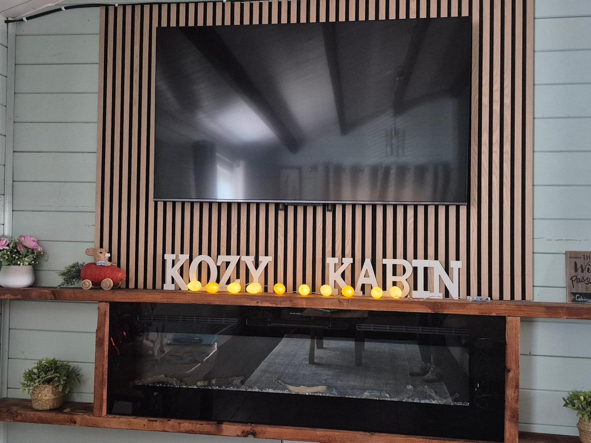 Kozy Kabin Waterford Bagian luar foto